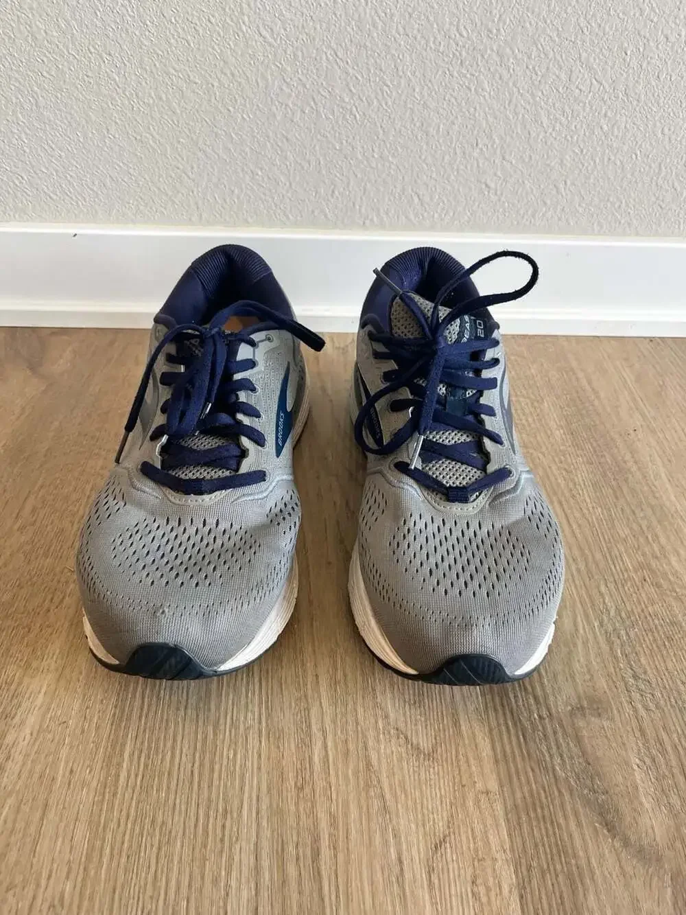 Brooks, Beast 20 Men's Running/Walking Shoes, Grey/Navy, Arch Support, 12.5